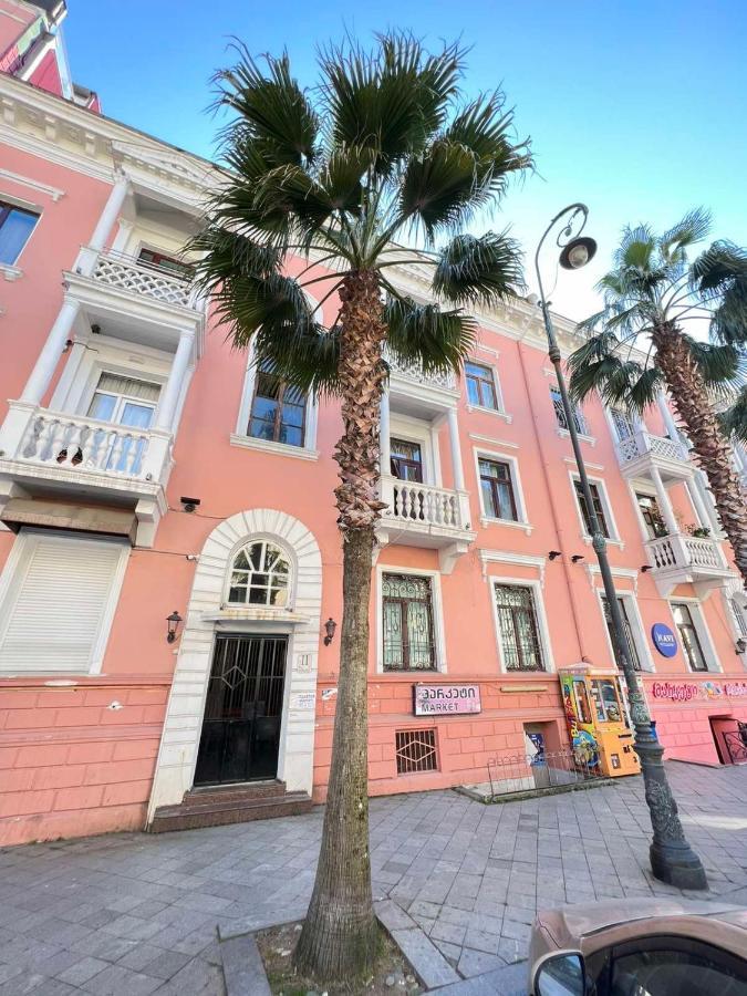 Heart Of Boulvard Apartment Batumi Bagian luar foto