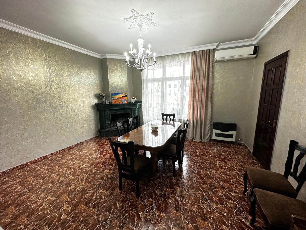 Heart Of Boulvard Apartment Batumi Bagian luar foto